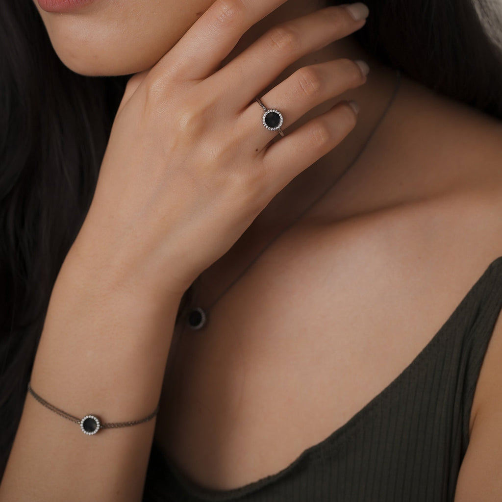 ETERNITY 緣 Small Ring in Black Jade