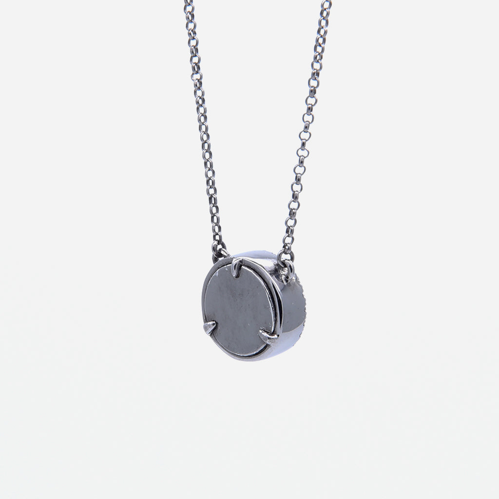 ETERNITY 緣 Necklace in Black Jade