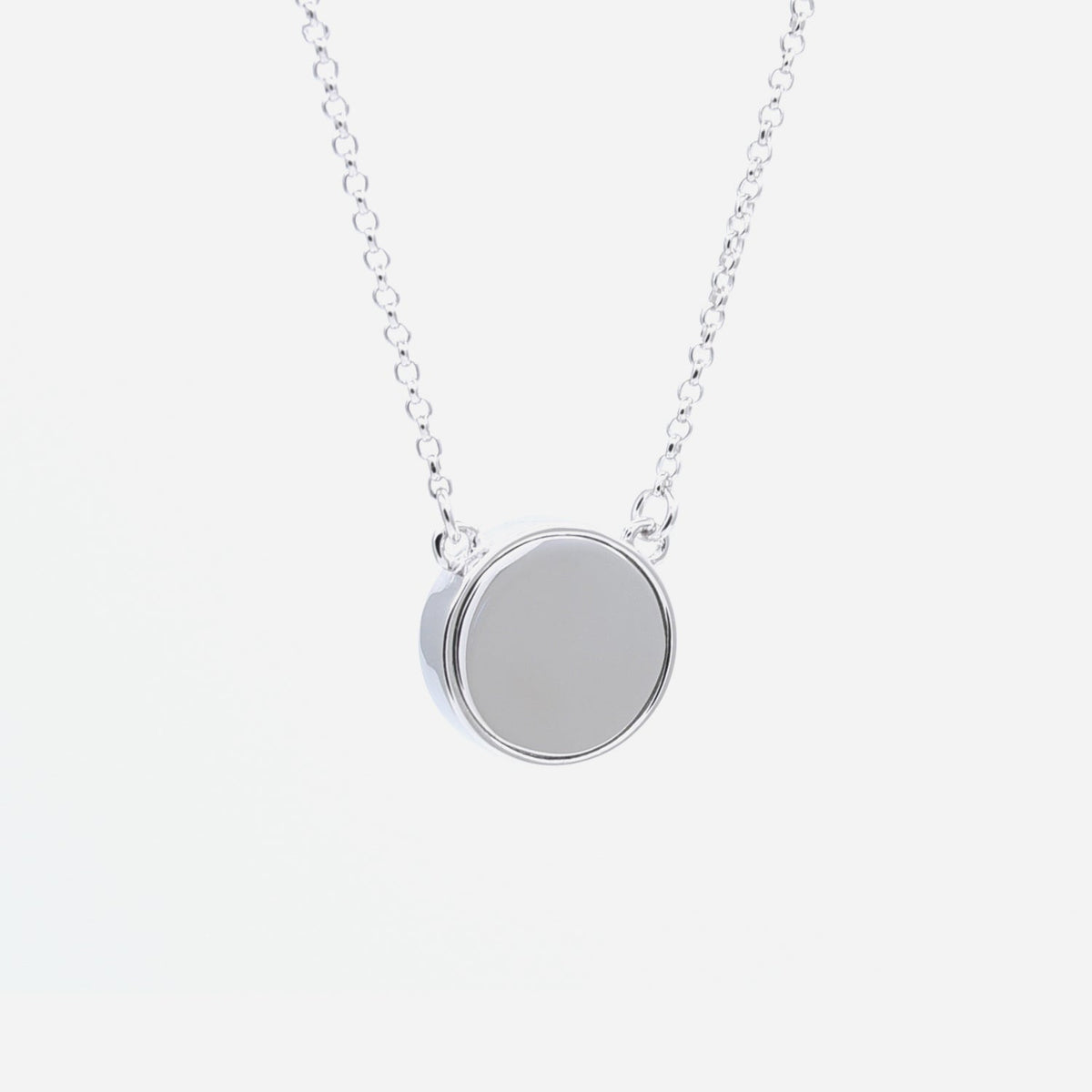 ETERNITY 緣 Necklace in Green Jade